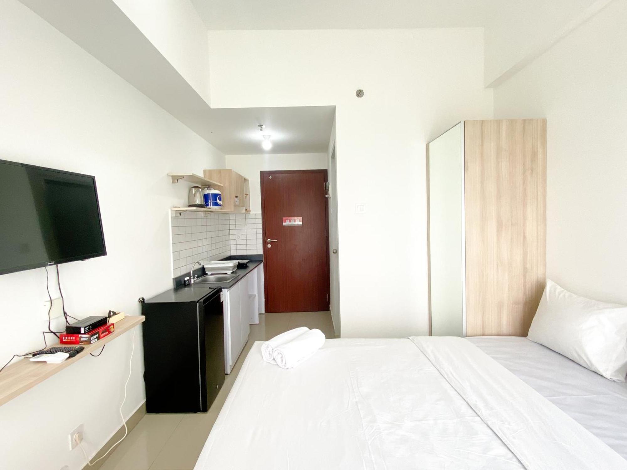 Comfort And Cozy Designed Sayana Bekasi By Travelio * Jakarta